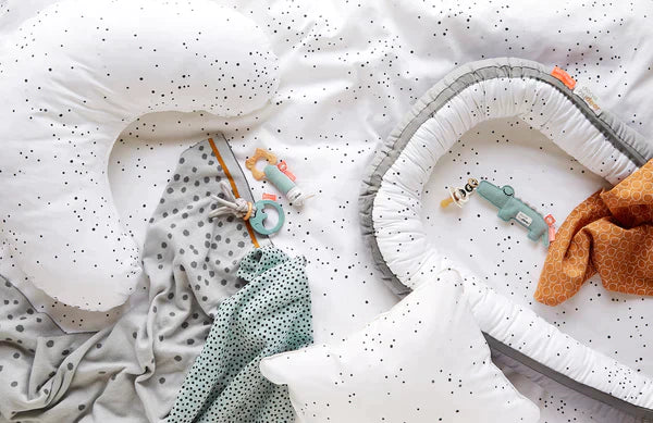 Nursing Pillow Dreamy Dots