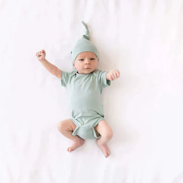 Knotted Cap Newborn