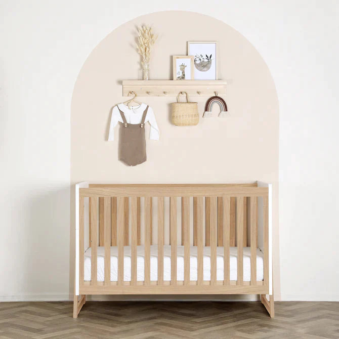 Domino-to-Grow Convertible Crib