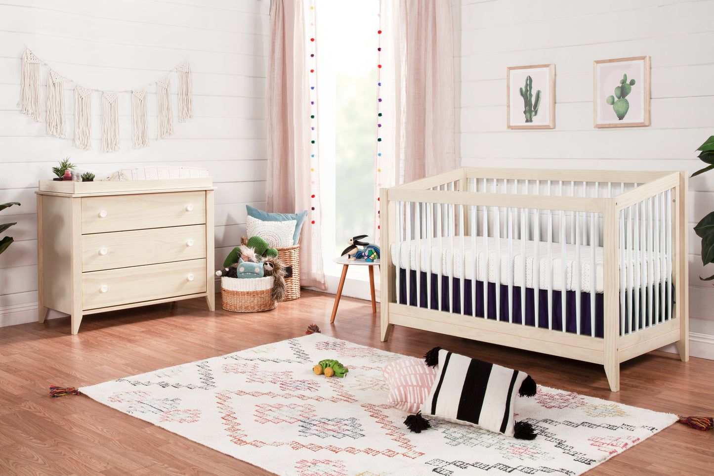 Sprout 4-in-1 Convertible Crib
