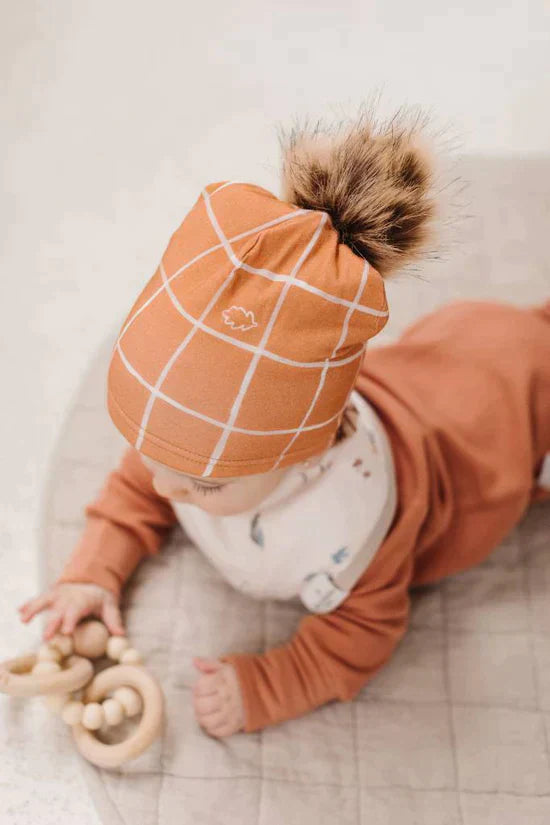 Pom Pom Hat Oak Leaves
