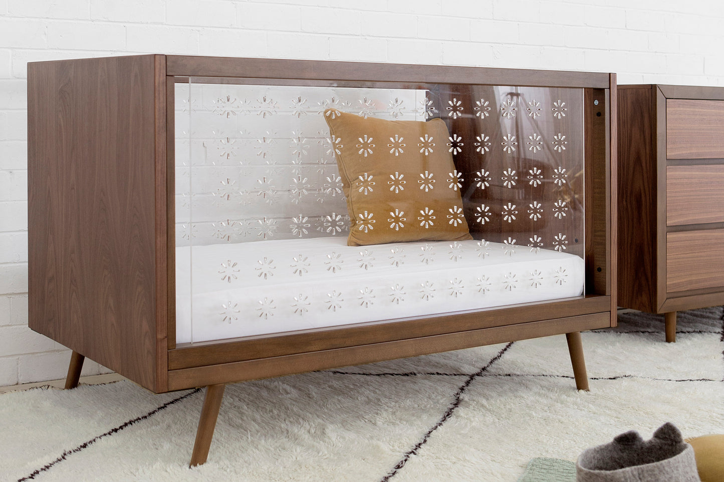 Nifty Clear 3-in-1 Crib