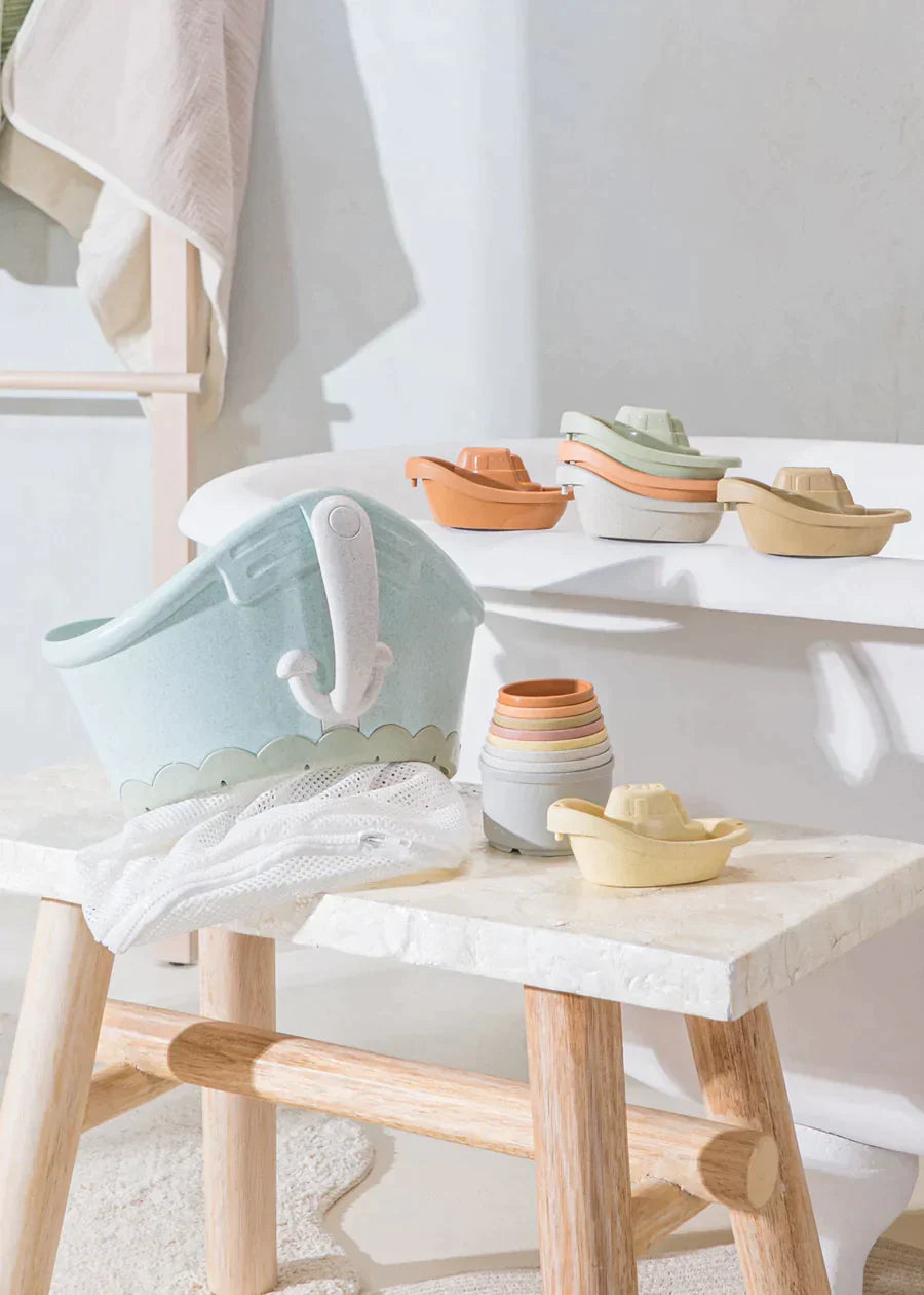 Bath Toy Organizer Set With Stackable Cups and Boats