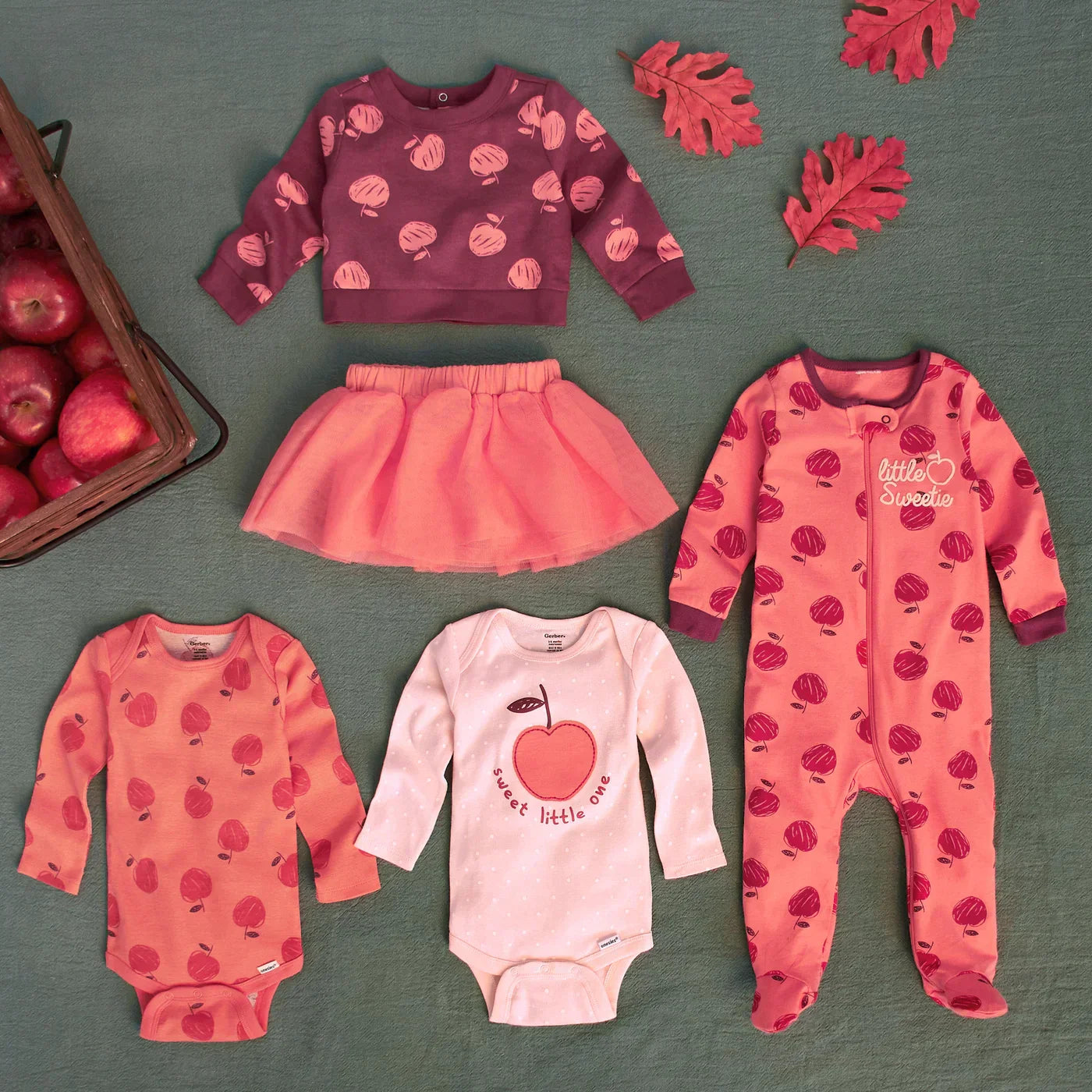 Apples Sleep N Play Set