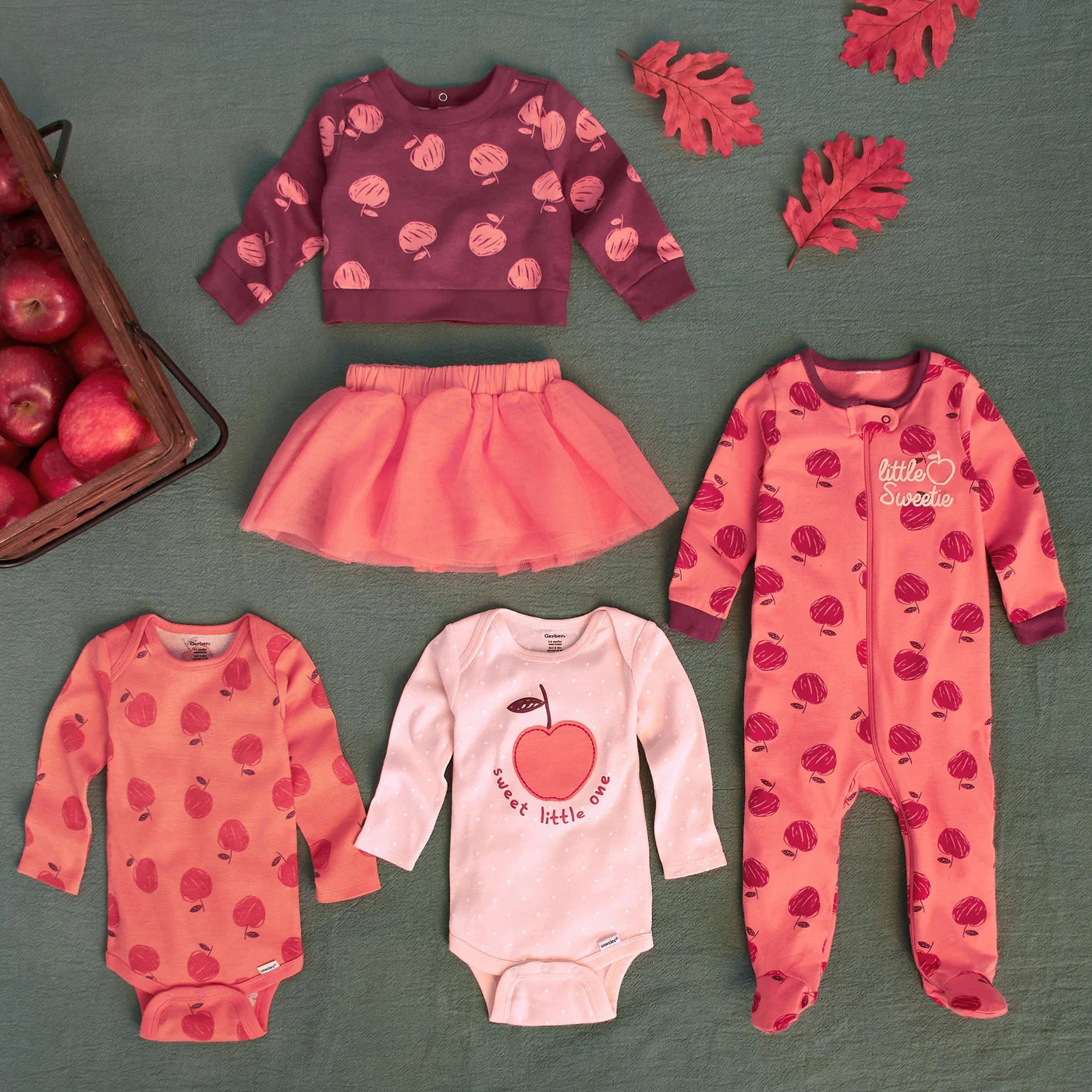 Apples Sleep N Play Set