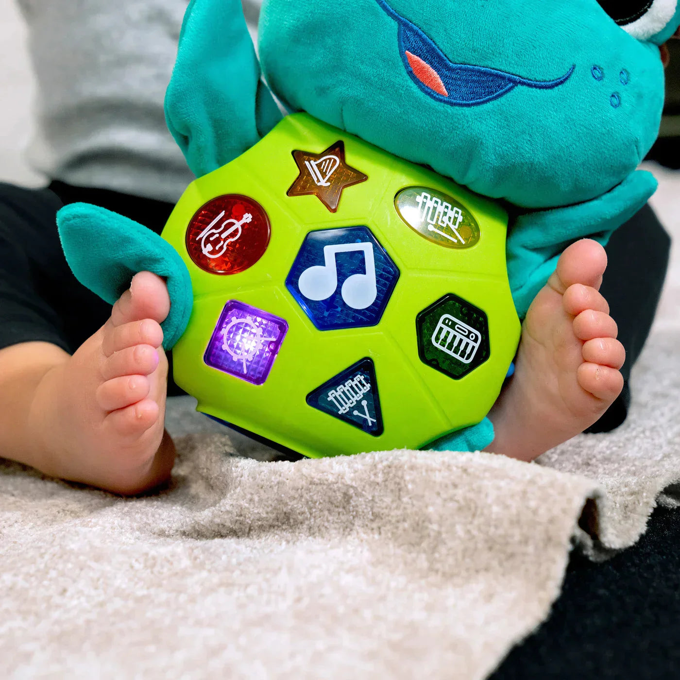 Neptune’s Cuddly Composer Musical Discovery Toy