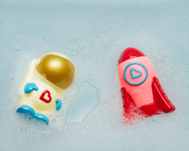 Galaxy Buddies Light Up Bath Toys
