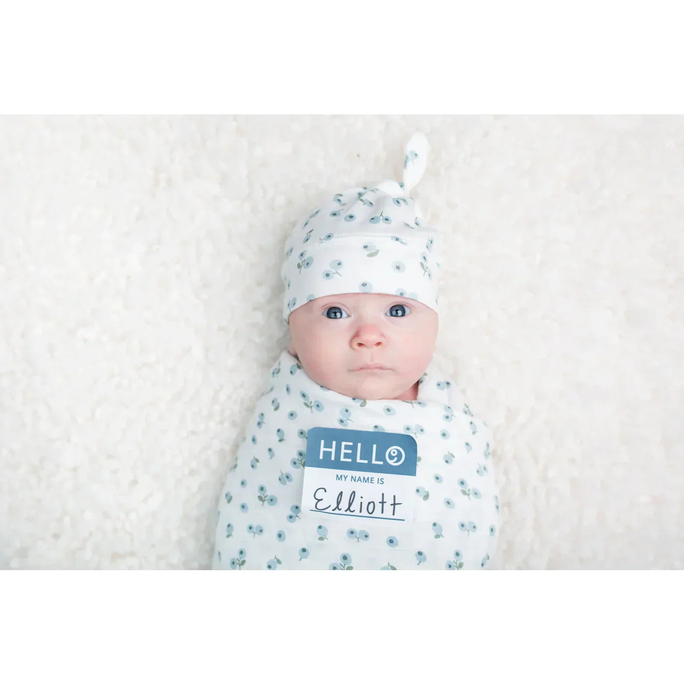 Lulujo Hello World Blanket & Knotted Hat