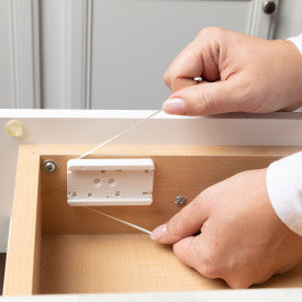 Top Drawer/Door Adhesive Latches, 4 pack White