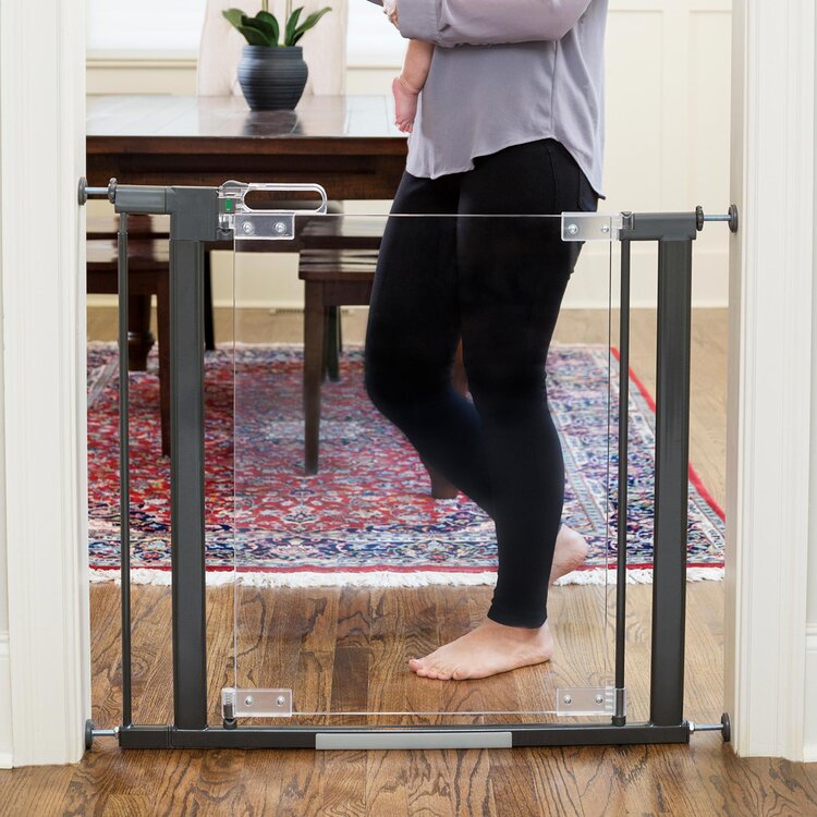 Qdos Crystal Baby Gate