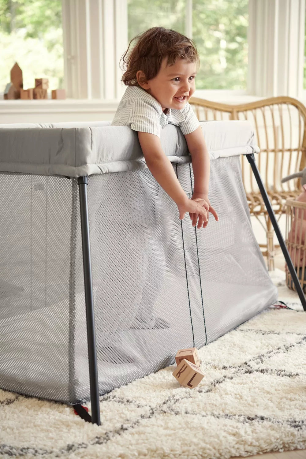 Baby Bjorn Play Yard Light Bundle (with sheet)