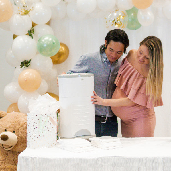 Dekor Classic Hands Free Diaper Pail Gift Set