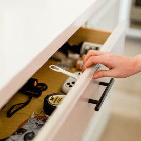 Top Drawer/Door Adhesive Latches, 4 pack White